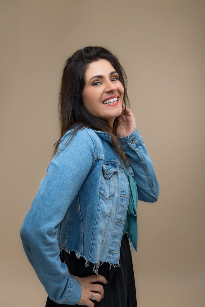 צילום תדמית בסטודיו